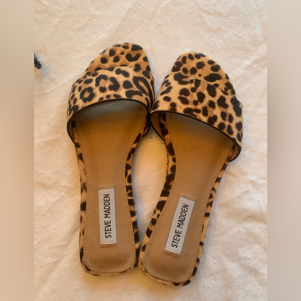 Steve Madden Flats Women’s Size 6. Worn Once